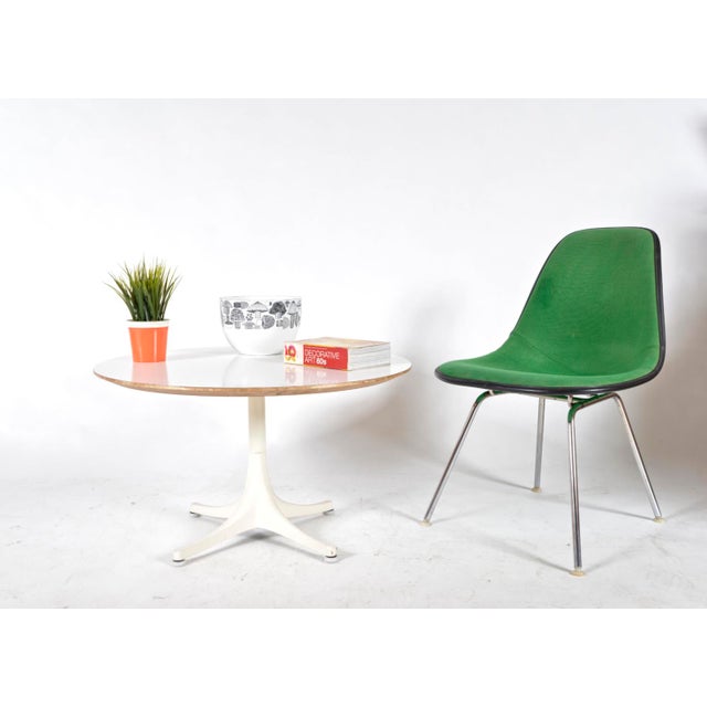 This iconic pedestal coffee table, model 5452, was designed by George Nelson for Herman Miller in the 1950s. It’s perfect...