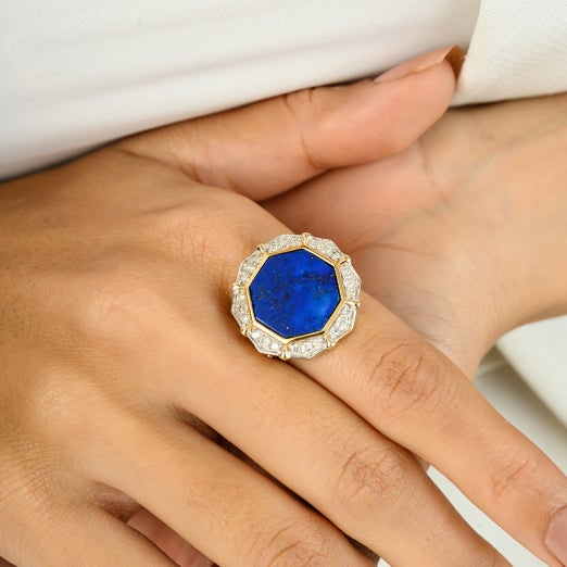 Lapis Lazuli Cocktail Ring With Diamonds Size 7 in 14k Yellow Gold For Sale In New York - Image 6 of 10