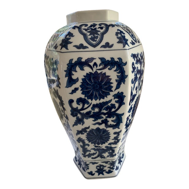 Vintage Japanese Blue & White Porcelain 6 Panel Chinoiserie Vase For Sale
