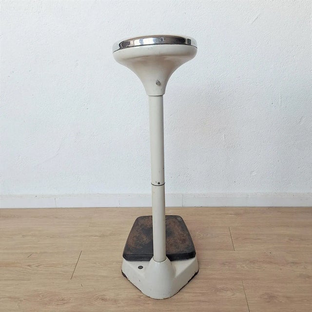 Industrial Personal Scale from Seca, 1950s For Sale - Image 4 of 6