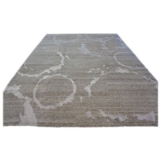 Condition: New Origin: Nepal Design: Modern - Cryptic Circles Actual size: 9.0 x 12.0 Color: Tan, Gray Content: Wool and Silk