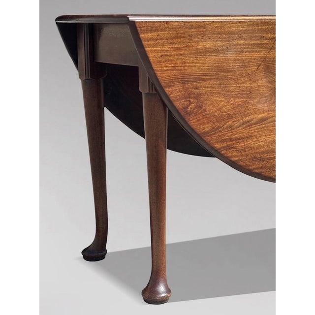 18th Century George II Mahogany Drop-Leaf Dining Table, 1760 For Sale - Image 6 of 13