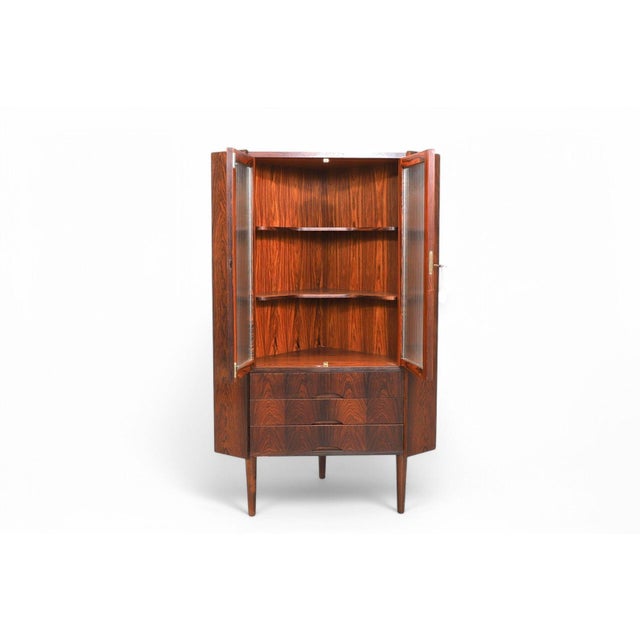 Mid-Century Modern Danish Modern Rosewood Corner Unit With Fluted Glass For Sale - Image 3 of 7