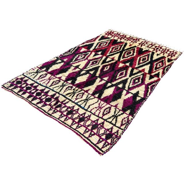 Textile Mid 20th Century Vintage Moroccan Rug - 7'9'' X 5' For Sale - Image 7 of 13