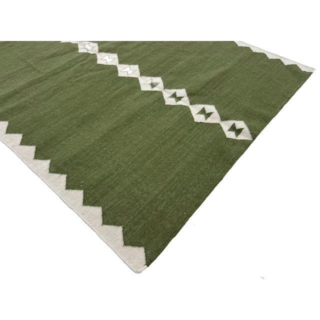 Casa Cosima Handmade New Zealand Wool Dhurrie, Olive Green and White Diamond Rug- 4'x6' For Sale - Image 4 of 15