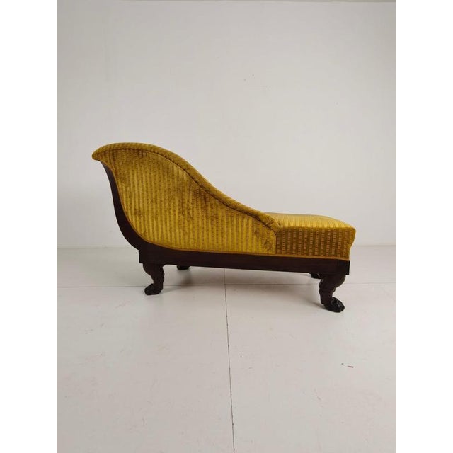 Empire Chaise Longue in Mahogany with Carved Lion Paw Feet For Sale - Image 10 of 15