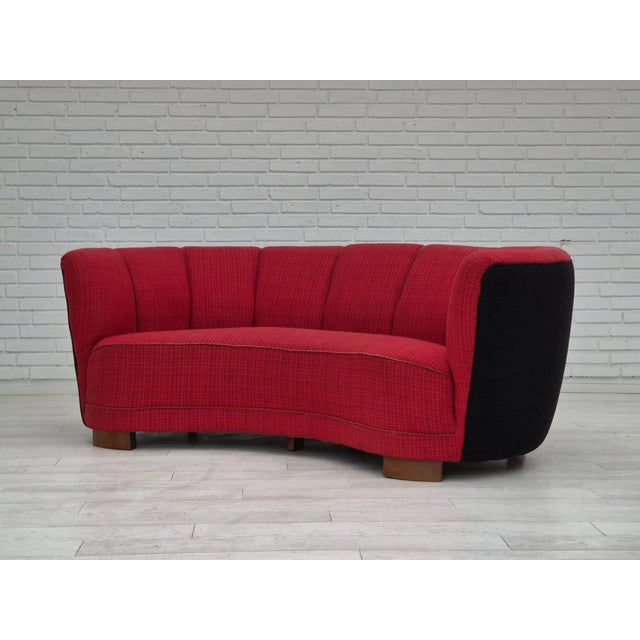 Danish 2-Seater Banana Sofa in Wool & Beech, 1960s For Sale - Image 15 of 18