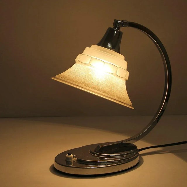 French Art Deco Table Lamp, 1930s, in Very Good conditions. Designed 1920 to 1949 European Plug (up to 250V).The wiring of...