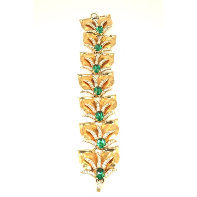 Vintage 1940s Mid-Century Modern Emerald Crystal Link Bracelet For Sale - Image 4 of 11