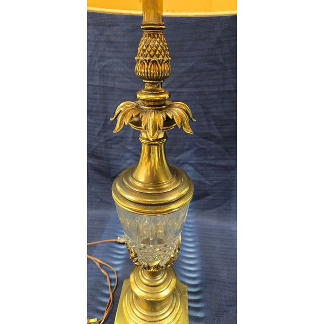 Mid-Century Modern Vintage Stiffel Glass and Golden Colored Table Lamp For Sale - Image 3 of 12