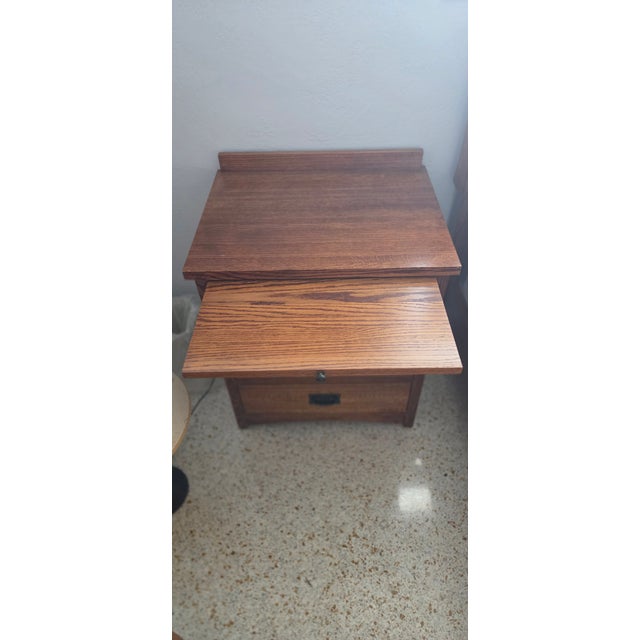 Mission Oak Style Night Stands (2) with Pullout Shelf. Incredibly beautiful and well made, this pair offers a huge amount...