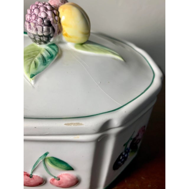 Farmhouse Italian Vintage Octagon Trompe L’oeil Box With Hand Painted Fruit Design and Handle For Sale - Image 3 of 8