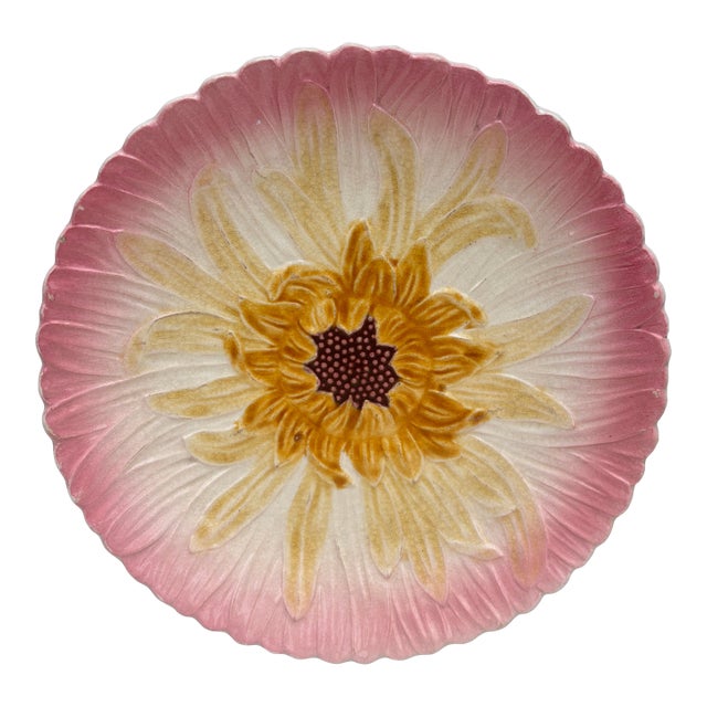 French Majolica Pink Daisy Plate Orchies, Circa 1890 For Sale