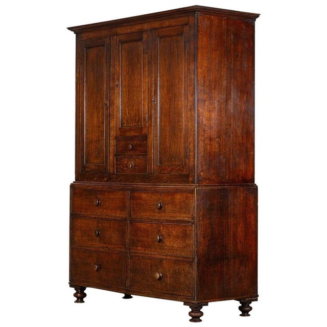 Large Georgian English Oak Linen Press Cupboard, 1820s For Sale - Image 15 of 15