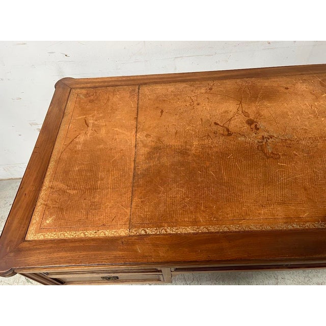 Louis XVI Style Desk in Walnut Wood, 1800s For Sale - Image 12 of 18