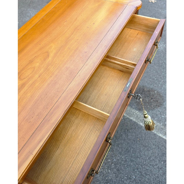 Vintage Kindel Furniture Belvedere Bachelor's Chest For Sale - Image 11 of 16