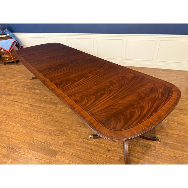 Traditional Mahogany Georgian Dining Table by Leighton Hall For Sale - Image 9 of 18