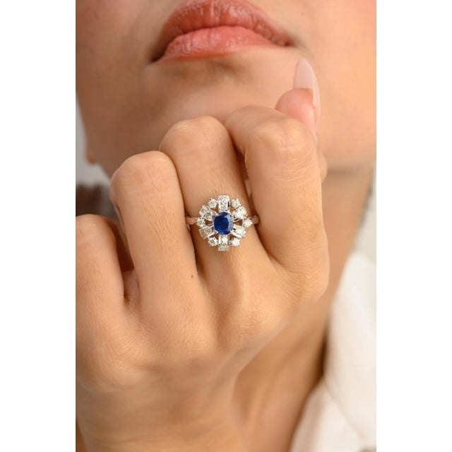 14k White Gold Floral Halo Diamond Blue Sapphire Princess Ring Size 7 For Sale In New York - Image 6 of 12
