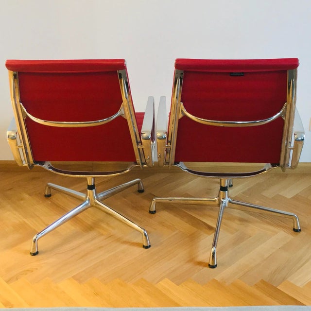 Vitra Aluminium EA116 Chairs by Charles & Ray Eames for Vitra, Set of 2 For Sale - Image 4 of 13