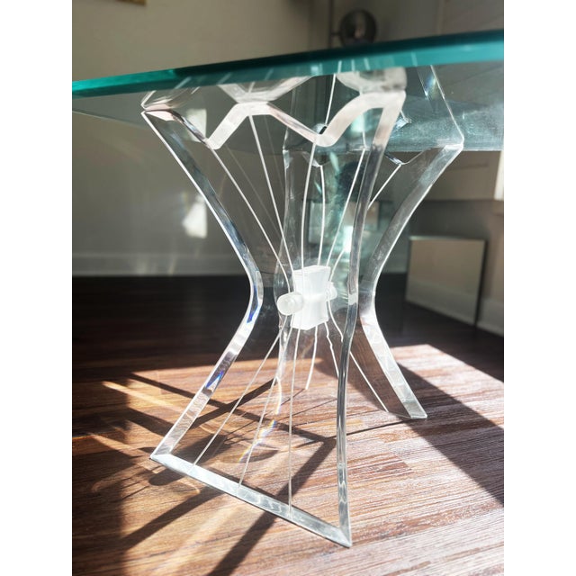 Vintage 1970s Lucite Butterfly End Table – Hollywood Regency MCM For Sale In Miami - Image 6 of 10