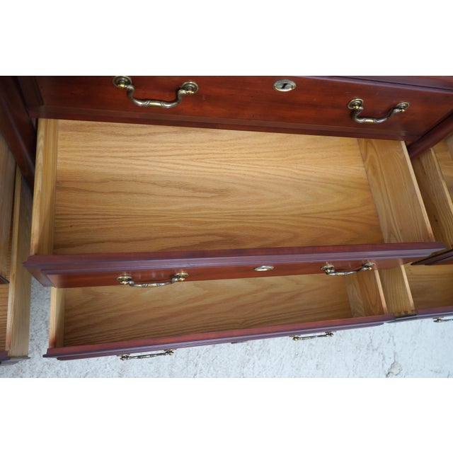 1980s Durham Cherry Armoire Chifferobe Tv Unit For Sale - Image 5 of 18