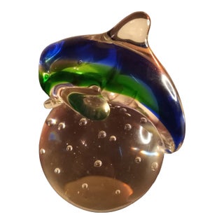 1980s Blue & Green Art Glass Dolphin on Clear Bullicante Paperweight For Sale