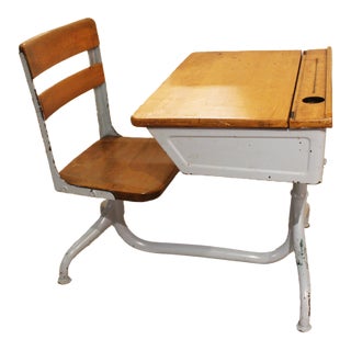 Mid-20th Century American Seating Company Child's School Desk For Sale