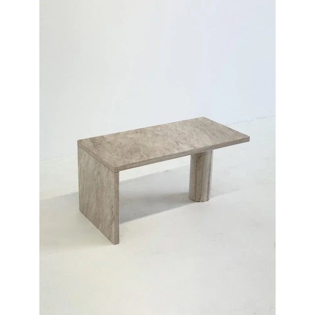 Italian Marble Palissandro Coffee or Side Table, 1980s, in Very Good conditions. Designed 1980 to 1989