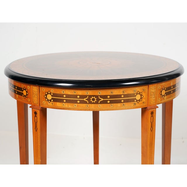 John Widdicomb 1980s Exquisite Compass Star Inlaid Round Table by John Widdicomb – Neoclassical Marquetry Top, Ebonized Edge For Sale - Image 4 of 18