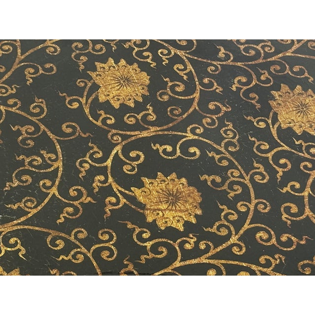 Vintage Chinoiserie Style Black Lacquer Coffee Table With Gold Floral Designs For Sale - Image 15 of 18