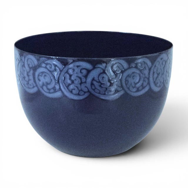 Paint Kaj Franck for Finel Arabia Finnish Cobalt Enamel Steel Bowl 8.25" For Sale - Image 7 of 9