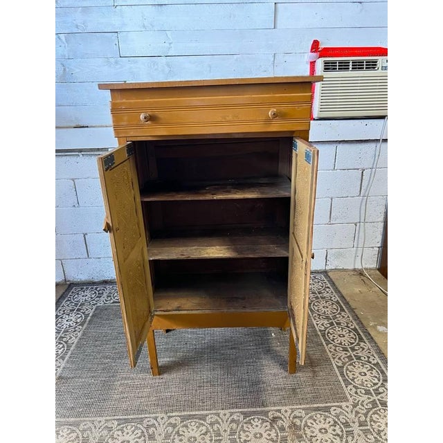 Antique Early American Primitive Style Painted Pie Safe Punched Tin Cabinet Cupboard. For Sale - Image 17 of 17