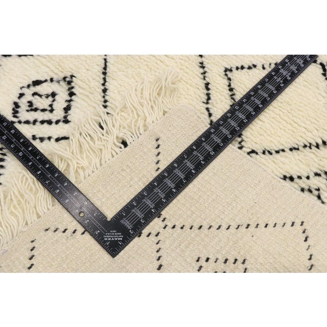 Early 21st Century Small Moroccan Rug - 03'00 X 04'07 For Sale - Image 5 of 7