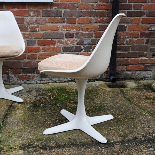 Aluminium 103 Tulip Chairs attributed to Maurice Burke for Arkana, 1960s, Set of 6 For Sale - Image 12 of 17
