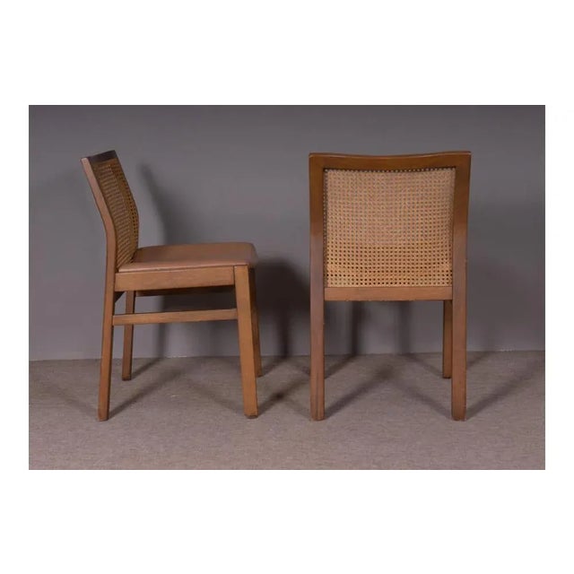 Dining Chairs in Italian Walnut, Leather and Vienna Straw from Molteni & Co, Set of 4 For Sale - Image 3 of 4