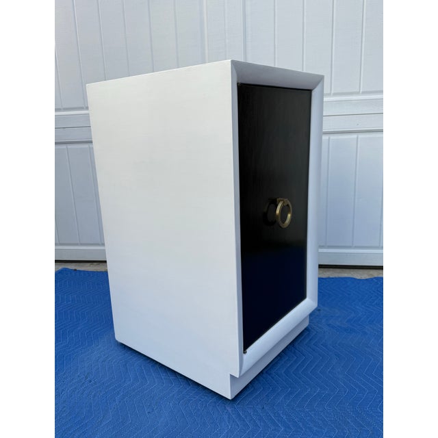 Mid-Century Modern 1950’s T.H.Robsjohn-Gibbings Cabinet for Widdicomb For Sale - Image 3 of 9