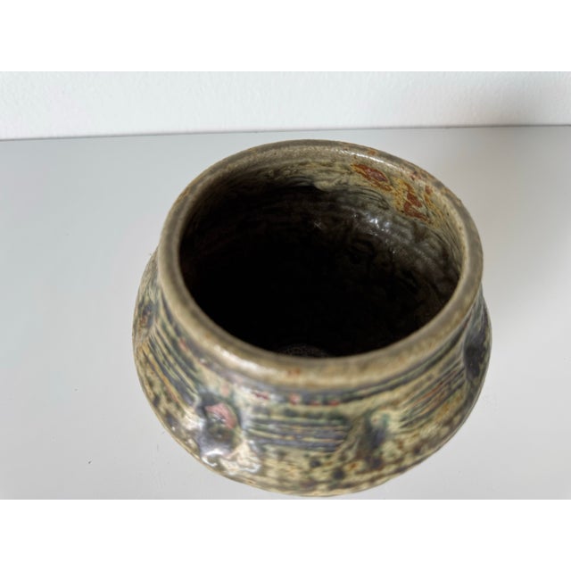 Mid-Century Modern 1980s Vintage Green Speckled Glazed Art Pottery Vase by Nason/ Sold For Sale - Image 3 of 11