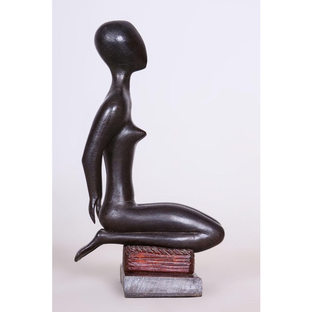 Wood Art Deco Statuette in Lacquered Wood, Czech, 1940s For Sale - Image 7 of 10