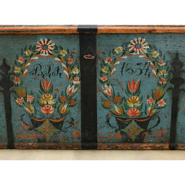19th Century Swedish 19th Century Painted Pine Marriage Trunk For Sale - Image 5 of 12