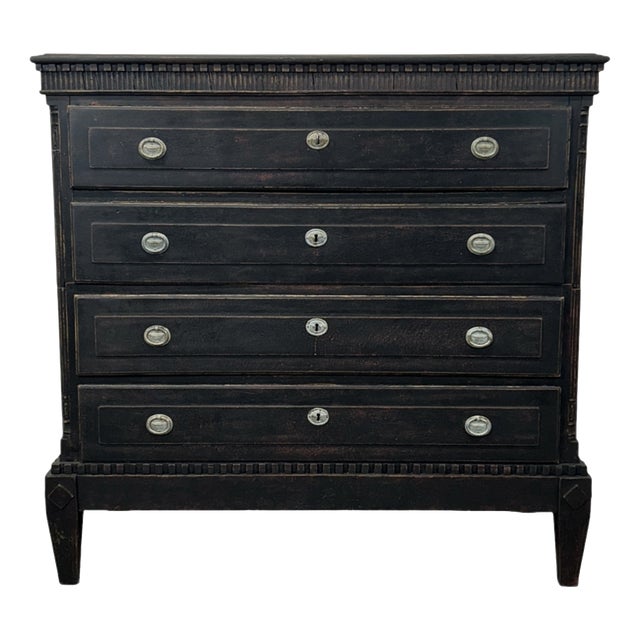 Antique Gustavian Chest of Drawers For Sale