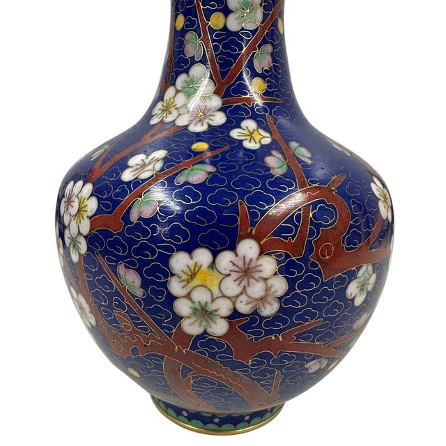 Chinese Mid-20th Century Hand-Crafted Antique Chinese Cloisonne Vase For Sale - Image 3 of 12