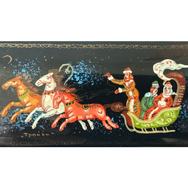 Mid 20th Century Vintage Hand Painted Russian Lacquer Trinket Box For Sale - Image 5 of 11