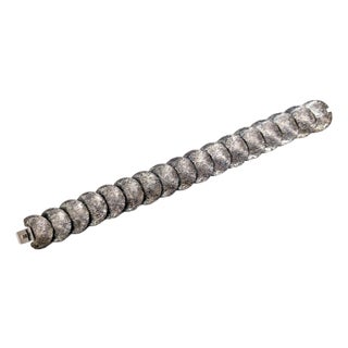 Vintage 1950s Signed Napier Silvertone Etched Stars & Clouds Round Link Bracelet For Sale