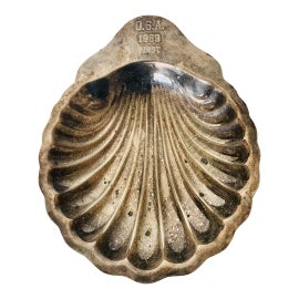 Example of Ashtrays and Catchalls