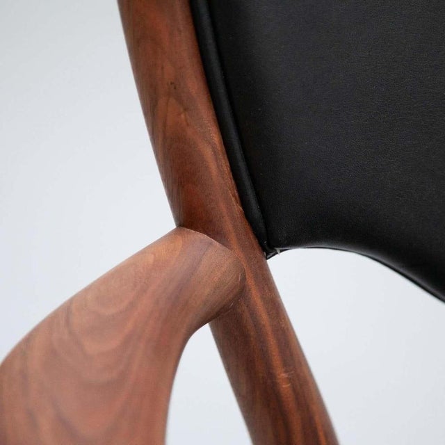 Model 46 Armchair in Walnut and Black Leather attributed to House of Finn Juhl For Sale - Image 4 of 17