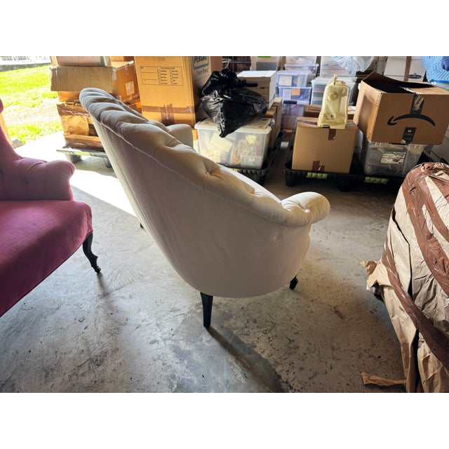 Late 19th Century 19th-Century French Napoleon III Tufted Curved Settee For Sale - Image 5 of 9