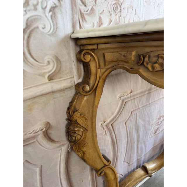 White French Louis XV Style Carved Giltwood Console Table With White Marble Top For Sale - Image 8 of 15
