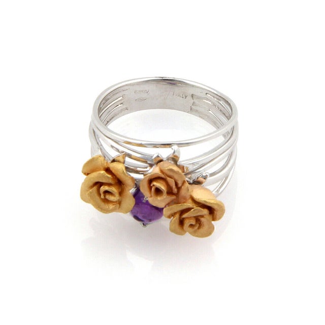 Three Roses & Amethyst 18k White & Yellow Gold Ring - Size 7 For Sale - Image 4 of 6