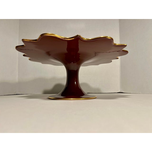 Modern Contemporary l'Objet Portugal Pedestal Cake Stand Brown With 24k Gold Trim For Sale - Image 3 of 8