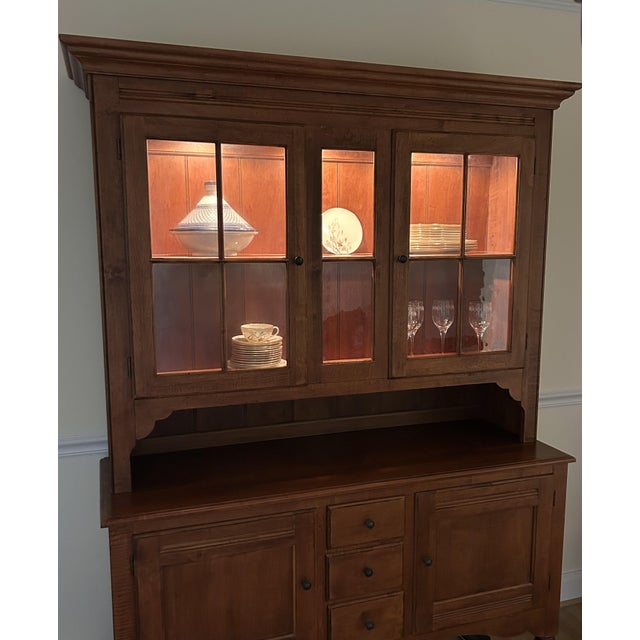 American Vintage Ethan Allen Country Crossings Solid Red Maple Lighted China Hutch & Buffet For Sale - Image 3 of 12